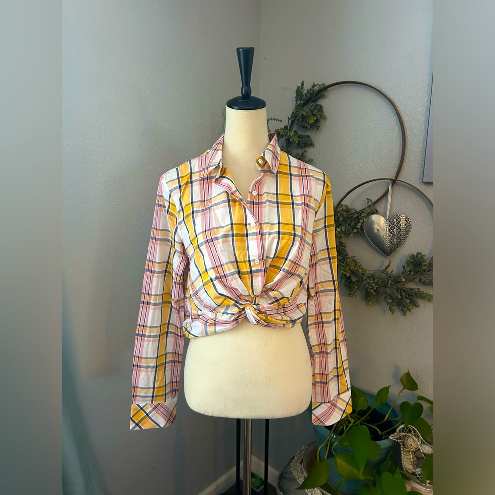 Timing plaid crop top